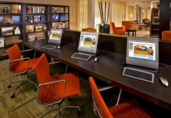 Courtyard By Marriott Atlanta Mall Of Georgia 3* Buford