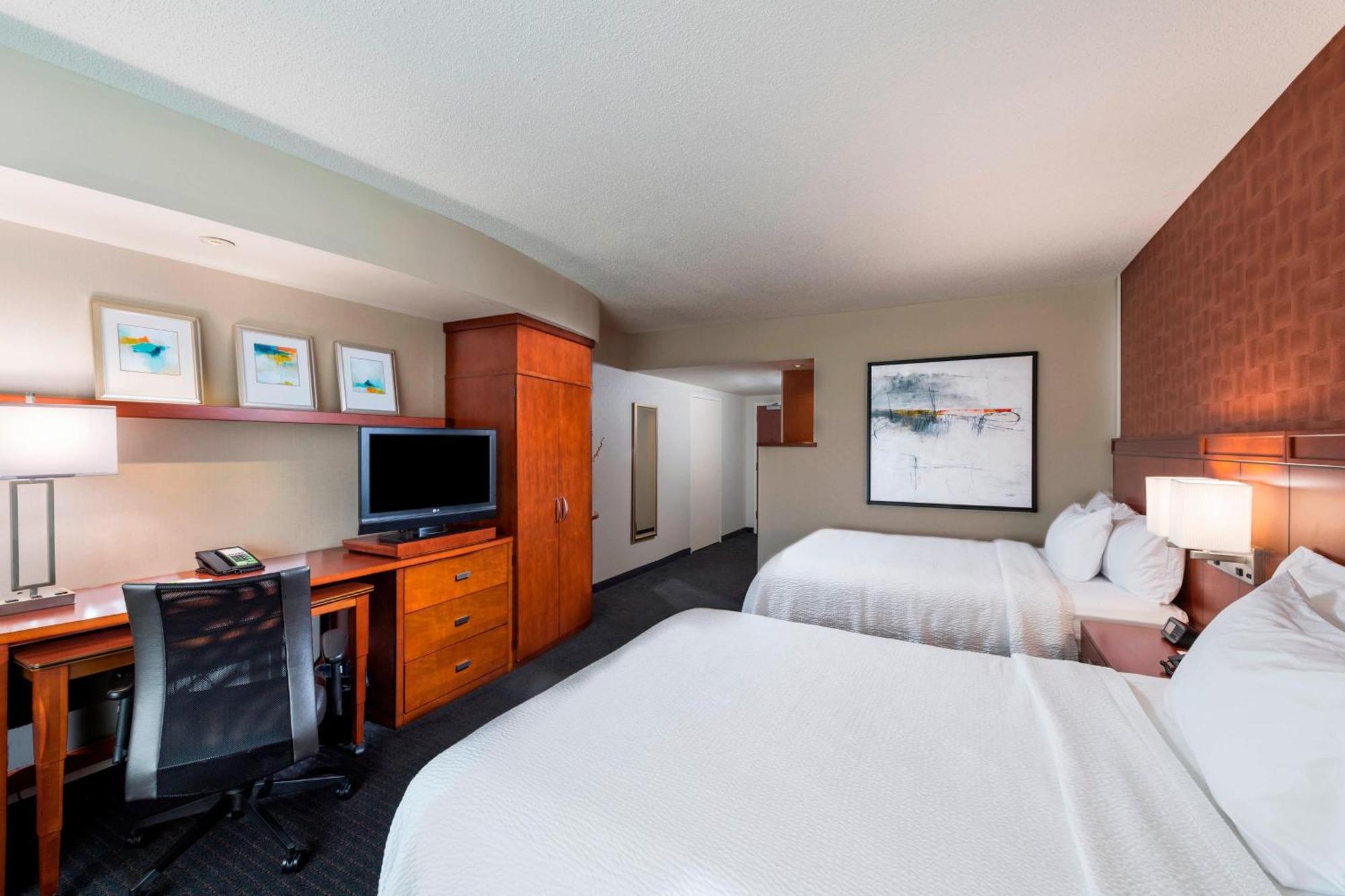 Courtyard By Marriott Atlanta Mall Of Georgia Buford