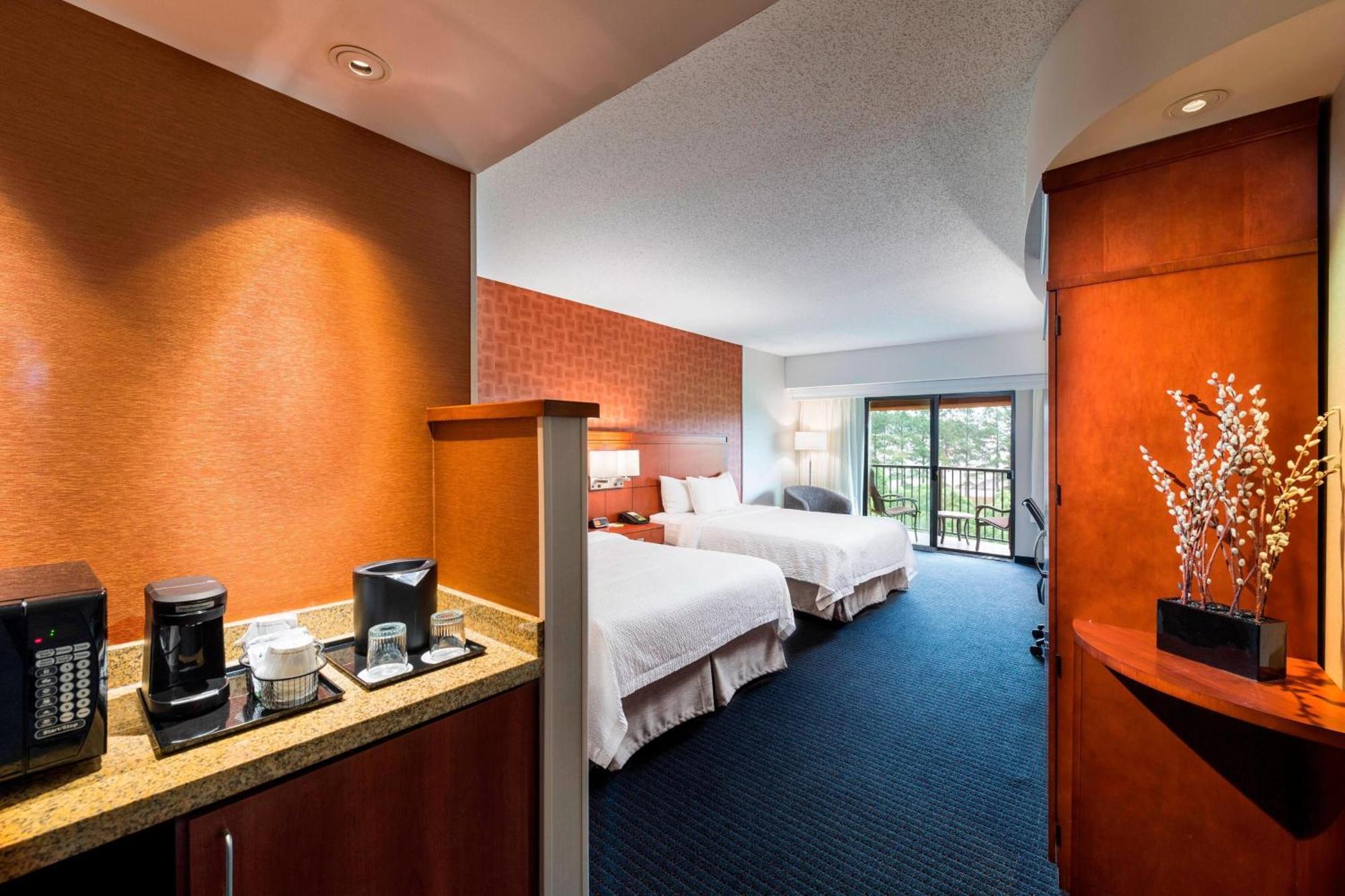 Hotel Courtyard By Marriott Atlanta Mall Of Georgia Buford