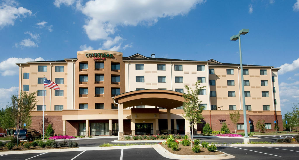 Courtyard By Marriott Atlanta Mall Of Georgia